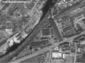 Areál Rustonky na leteckém snímku mapuje postupné zmenšování vltavského ramena, po dvaceti letech od snímku vlevo je ani ne poloviční.... | 1953