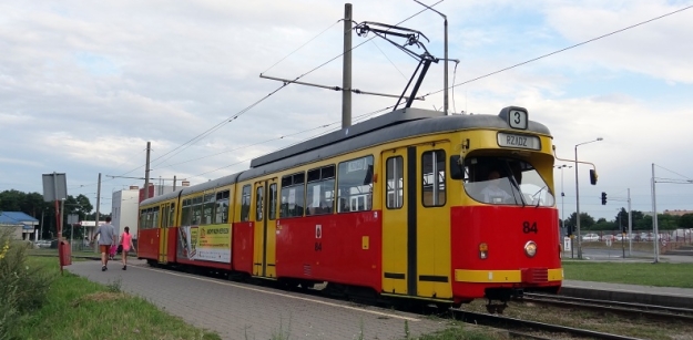 Vůz Düwag GT8 ev. č. 84 opatřený městským unifikovaným nátěrem. | 23.7.2014