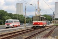 Záhy přijede i autobus Škoda 706 RTO MTZ ev.č.150 a tak může vůz T5B6 ev.č.273 ve smyčce Chemopetrol pózovat fotografům v jeho společnosti. | 2.6.2012