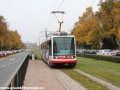 Do zastávky Vejdovského vjíždí vlak linky 1 obsazený vozem Škoda LTM 03T1 Astra ev.č.202 dodaným v roce 1998. | 14.10.2013