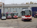 V tramvajové vozovně vidíme odstavené vozy Vario LFR.E ev.č.234 (ex T3SUCS ev.č.149) z roku 2010, Vario LFR.S ev.č.240 z roku 2012 a Vario LF.E ev.č.253 z roku 2007. | 14.10.2013