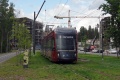 Ačkoli výstavba domů u konečné zastávky Hervantajärvi stále probíhá, tramvajová doprava je sem již zavedena. Do konečné zastávky míří vůz #03. | 4.8.2022