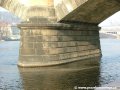 Pilíř Palackého mostu omývaný řekou Vltavou | 23.1.2006