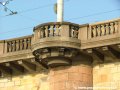Kruhovitý balkonovitý ochoz s místem pro umístění stožáru s veřejným osvětlením ční nad hladinu Vltavy | 23.1.2006