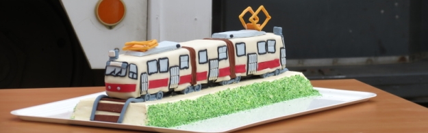 Zatím se v hloubětínské vozovně objevuje nejen dort, ale také... | 21.5.2013