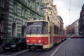 Vytížení křižovatky na Palackého náměstí zapříčinilo odklon linky 3 do Myslíkovy ulice, kde byla zachycena tramvaj KT8D5 #9036. | 7.9.1998