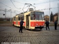 V posledních pěti snímcích se přesuneme na křižovatku u zastávky Hloubětín (dnes Starý Hloubětín), kde došlo k vykolejení tramvaje KT8D5 ev.č.9046, vypravené na náhradní výlukové lince | 18.2.1998