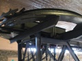 Napínací zařízení v horní stanici lanové dráhy na Sněžku. | 30.4.2012