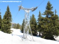 Tlačná podpěra č.6 horního úseku lanové dráhy na Sněžku obsahuje v kladkové baterii pro každé lano 7 kladek vedoucích lano. | 30.4.2012