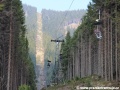 Trasa dolního úseku lanové dráhy na Sněžku s viditelně rozšířeným průsekem pro stavbu lanovky nové. | 30.4.2012