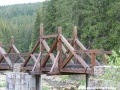 Hradlový most na počátku Vchynicko-Tetovského plavebního kanálu nejen odváděl vodu, ale také odkláněl dříví splavované z vyšších poloh z koryta řeky Vydry do kanálu. | 21.5.2012