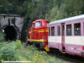 Do dolnopolubenského tunelu vjíždí historický ozubnicový vlak v čele s ozubnicovou lokomotivou T426.001. | 11.9.2011