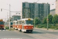Souprava vozů T3 ev.č.6726+6727 vypravená na linku X-A uhání Vršovickou ulicí na Slavii. | 7.9.2002