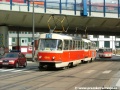Souprava vozů T3 ev.č.6816+6881 vypravená na náhradní linku 30 míří k zastávce Bertramka. | 11.8.2006