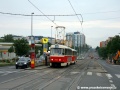 Souprava vozů T3SUCS ev.č.7138+7139 vypravená na linku 36 stanicuje v zastávce Nádraží Veleslavín v jejíž blízkosti již začínají stavební práce související s výstavbou metra. | 23.5.2008