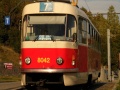 Vůz T3M ev.č.8042 vypravený na linku 7 ve výstupní zastávce smyčky Radlická. | 17.9.2011