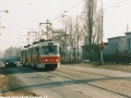 Zastávku Lokomotivka právě opustila souprava vozů T3M ev.č.8059+8037 vypravená na linku 12. | 22.2.2003
