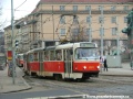 Souprava prvních vozů T3R.P ev.č.8211+8212 vypravená na linku 3 se váhavě rozjíždí ze zastávky do levého oblouku křižovatky Palackého náměstí. | 20.2.2006