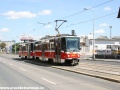 Souprava vozů T6A5 ev.č.8695+8696 vypravená na linku 10 míří Poděbradskou ulicí ke smyčce Harfa. | 14.7.2007