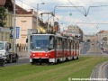 Na zatravněném úseku tramvajové tratě na Špejchaře pózuje muzejní vůz KT8D5 ev.č.9048 mířící do Muzea MHD. | 21.5.2013