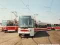 Vůz RT6N1 #9101 vypravený na linku 4 ve smyčce Sídliště Řepy. | 26.3.1998