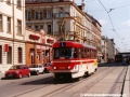 Cvičný vůz T3 ev.č.5503 projíždí manipulačním úsekem tramvajové tratě na Sokolovské ulici ke křižovatce horní Palmovka | 15.8.2003