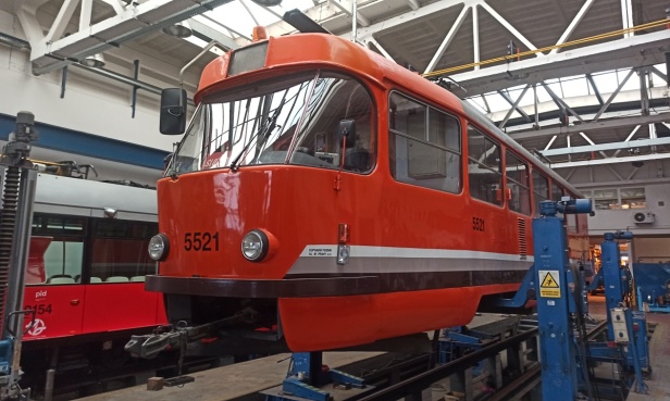 Levitující pracovní vůz T3 #5521 (ex T3 #6258) zavítal do Opravny tramvají na mimořádnou opravu. | 9.9.2022